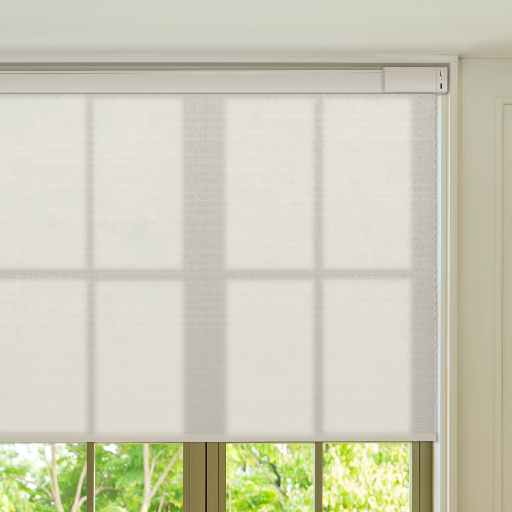 Allesin Select Motorized Light Filtering Honeycomb Shades