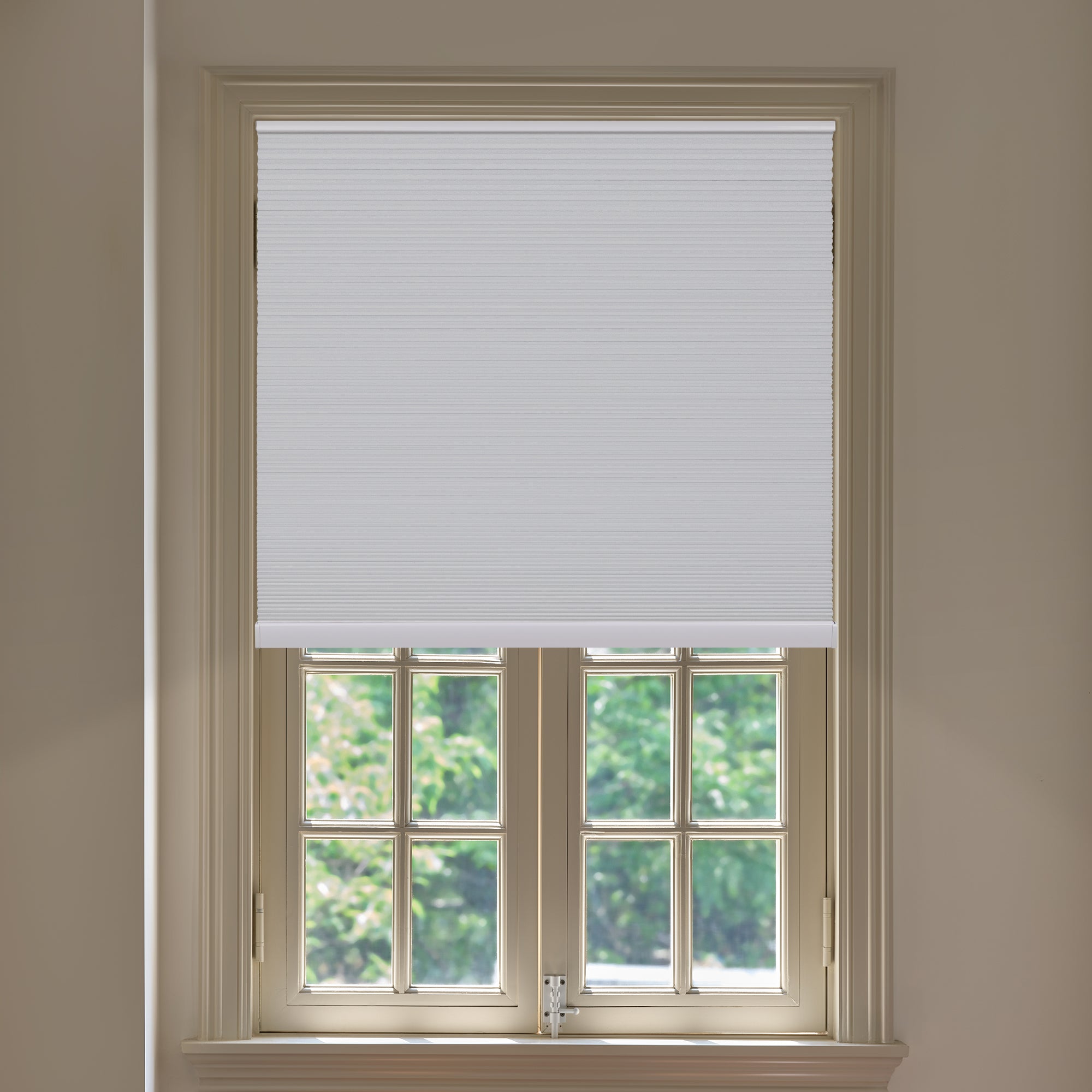 Allesin Blackout Honeycomb Shades | Bottom-mounted Motor