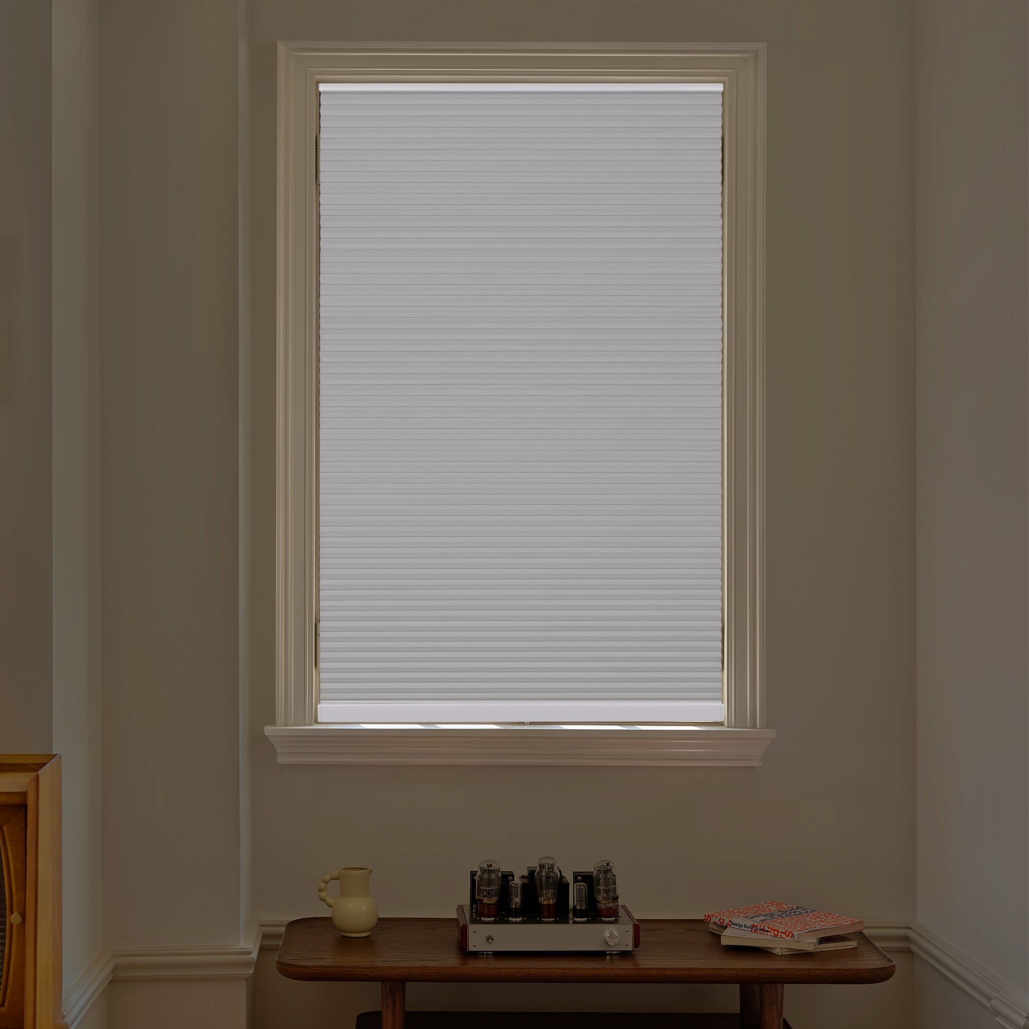 Allesin Blackout Honeycomb Shades | Bottom-mounted Motor